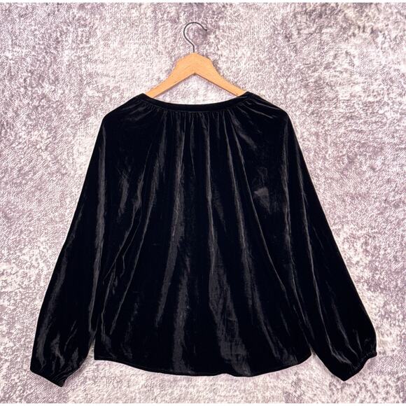 Faherty Top Small Womens Naomi Velvet Split V Neck Button Down Blouse In Black - Picture 3 of 8